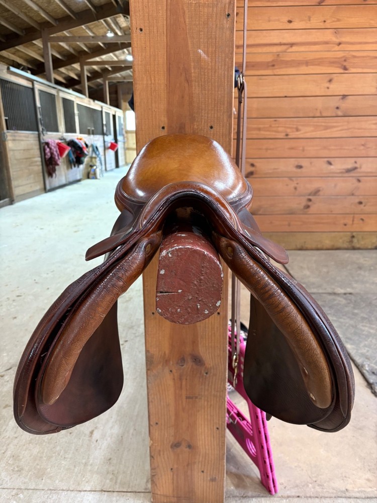 16.5" LUC CHILDERIC MODEL M close contact jumping saddle