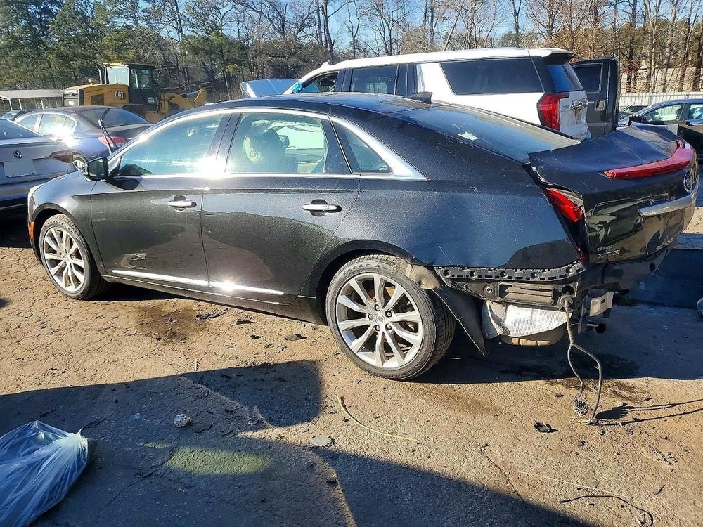 XTS 2015 Glove Box 5001732