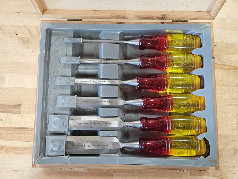 New Unsed Vintage Record Marples Splitproof Bevel Edge Chisel Set -- Not Irwin!