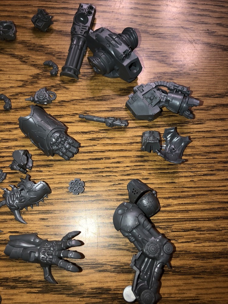 Warhammer Chaos Bits And Extras (r19)