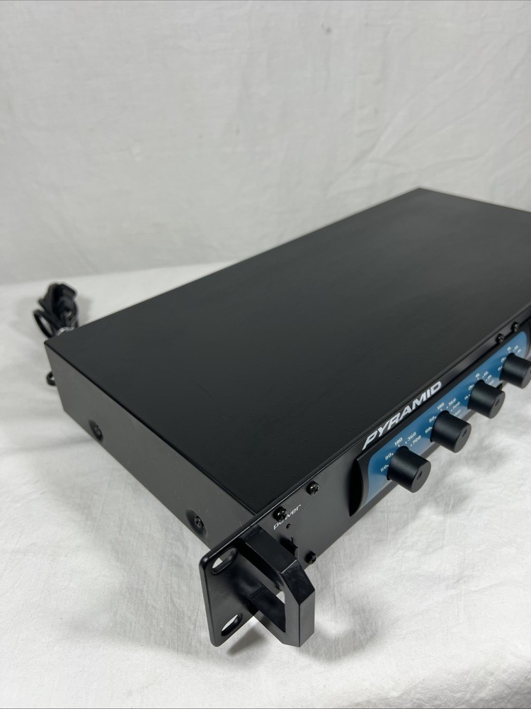 (NICE) 🔥 Pyramid SEA3000 Electronic Crossover Network Rack Mount SEA3000 TESTED