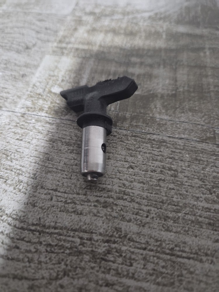 GRACO TrueAirless 515 Spray Tip, Black, Silver