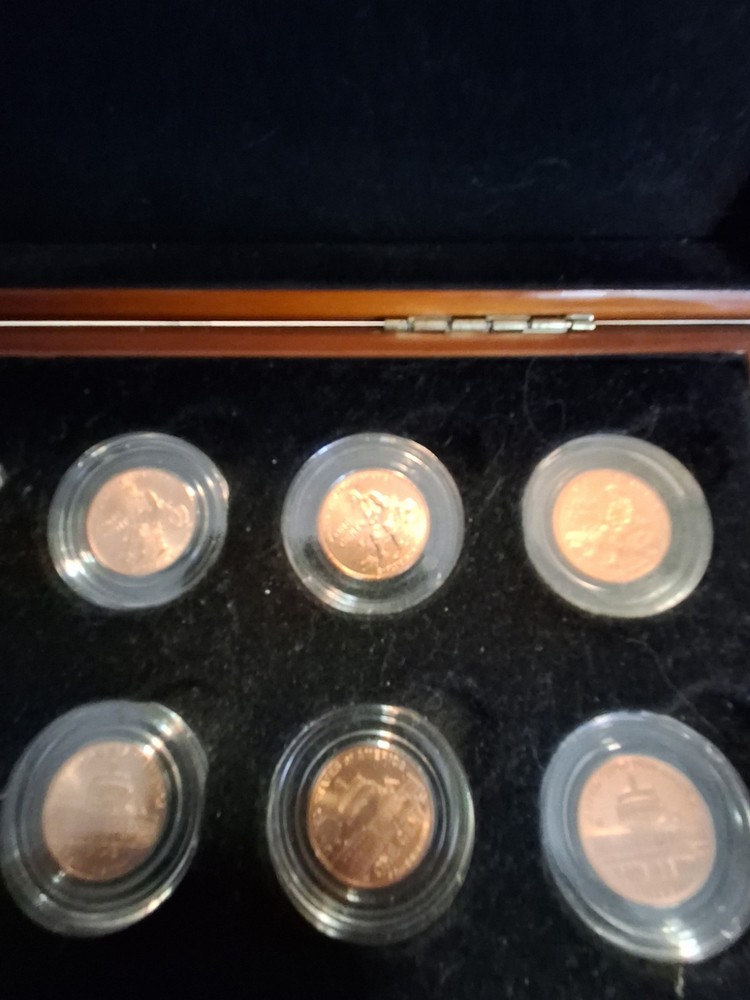 2009 Lincoln Bicentennial Small Cent Set Uncirculated RD in Display Case