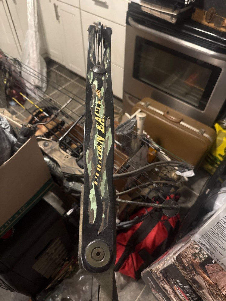 golden eagle vintage bow