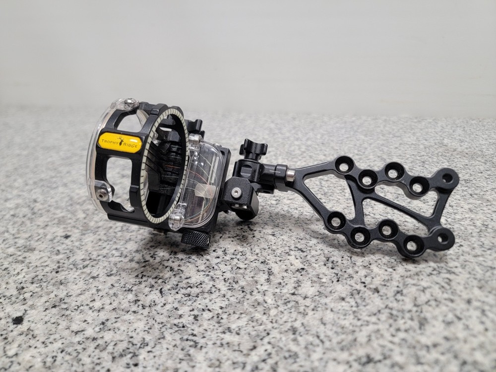 Trophy Ridge React Pro Bow Sight RH Black 5 Pins PLEASE READ DESCRIPTION