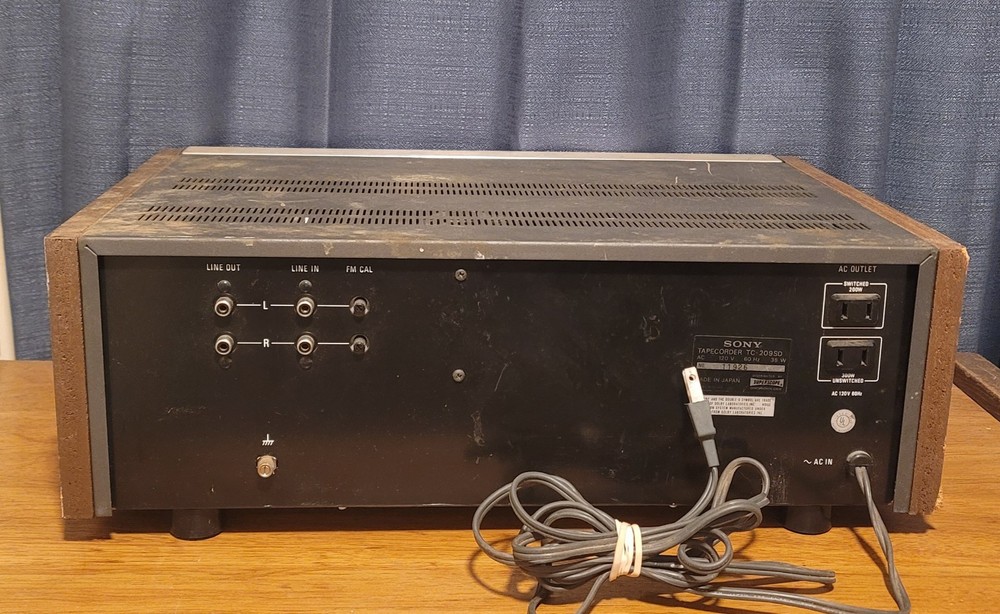 Sony TC-209SD Stereo Cassette Deck (READ)