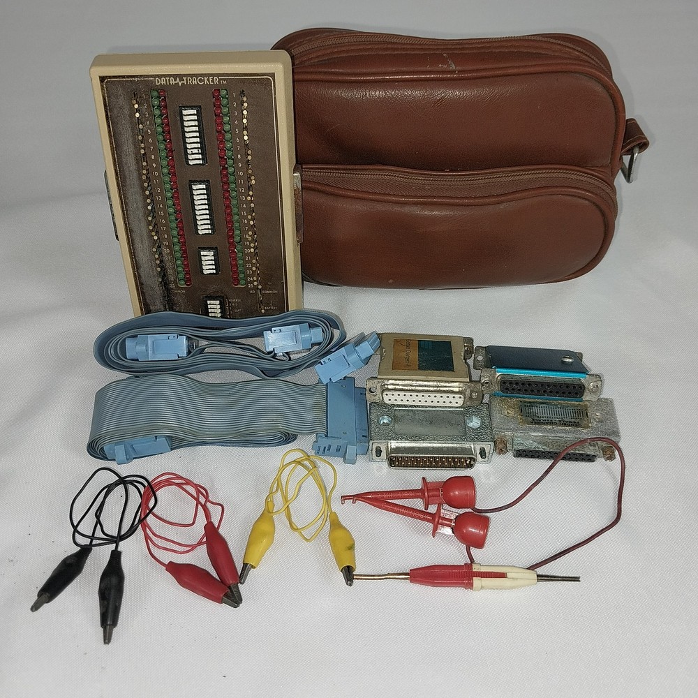 VTG Datatran Data Tracker Cable Tester RS-232 Breakout Box Case Cables & Manual