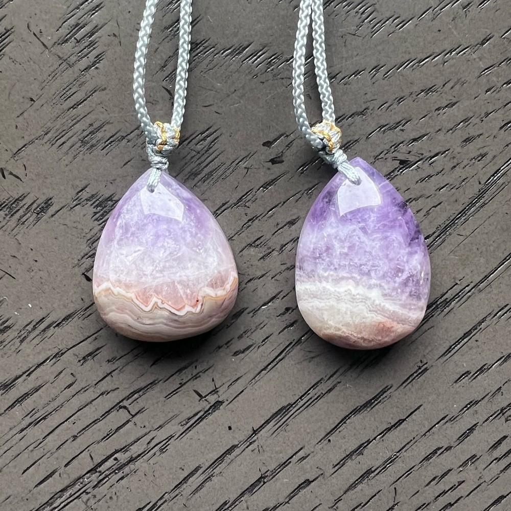 Amethyst agate teardrop necklace (one)