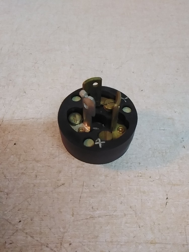 Arrow-Hart 9965 Hart-Lock Three Wire Rubber Cap 20A-125/250V