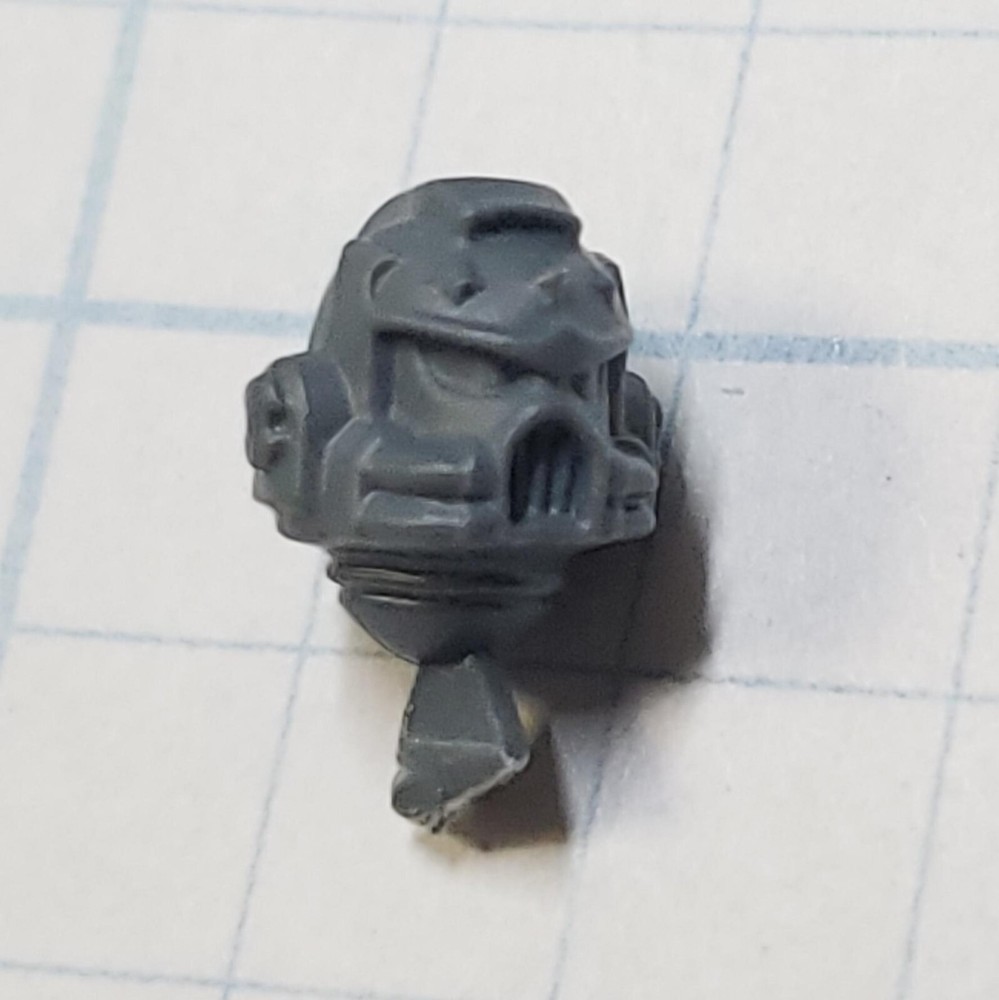 Warhammer 40k Space Wolves Bits Grey Hunter Runed Diamond Helmet Heads x2 Set