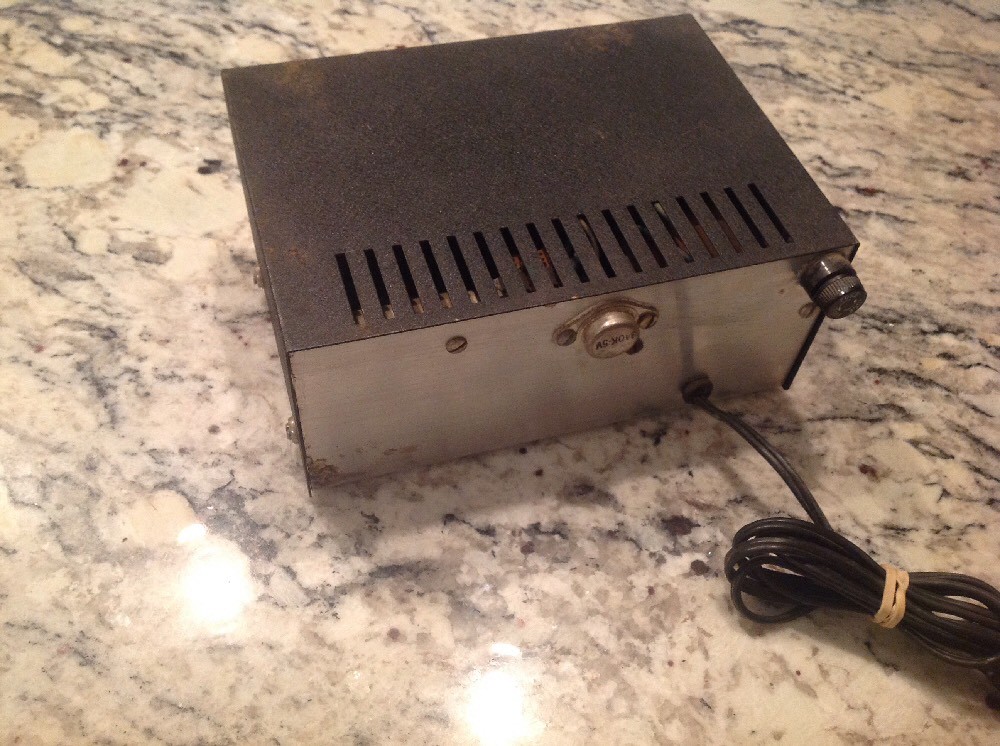Digital Read Out Capacitance Meter Powers On. No Probes. Free Shipping