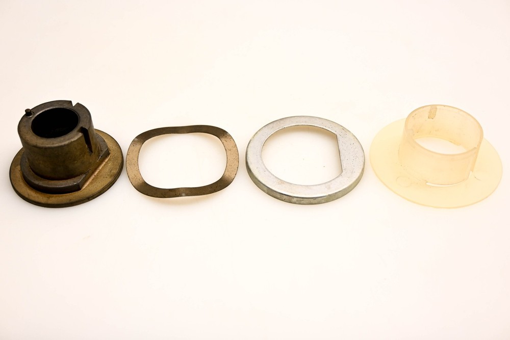 OMC 276643 Recoil Starter Spindle