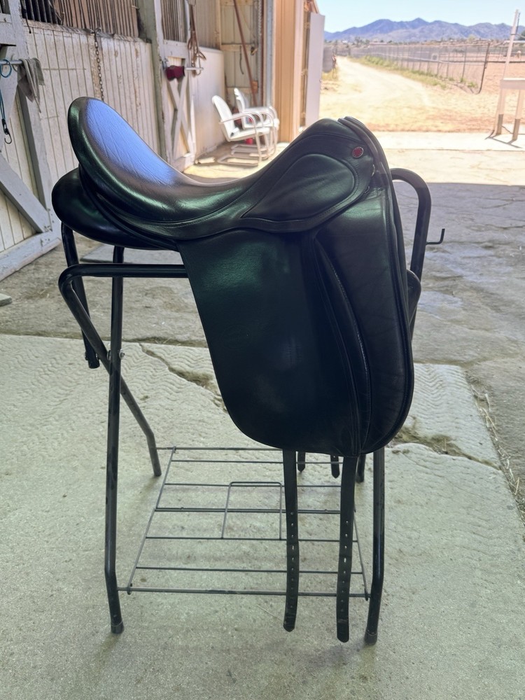 Lemke Dressage Saddle