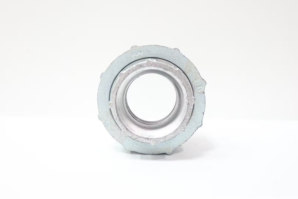 Bridgeport 1126-RT Conduit Coupling 2in Threaded