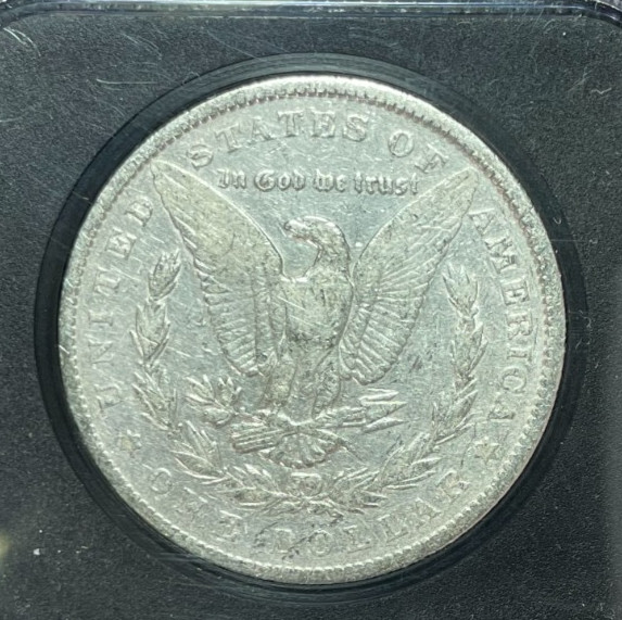 1883 MORGAN SILVER DOLLAR ~ ~NICE COIN~REF# HOLDER
