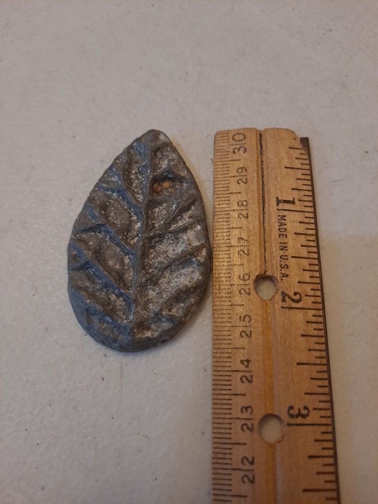 Small metal leaf mold