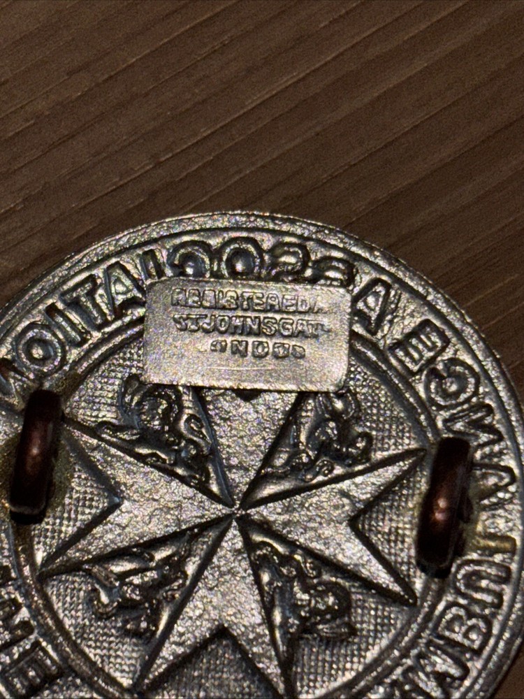 World War 2 St John’s Ambulance Cap Badge