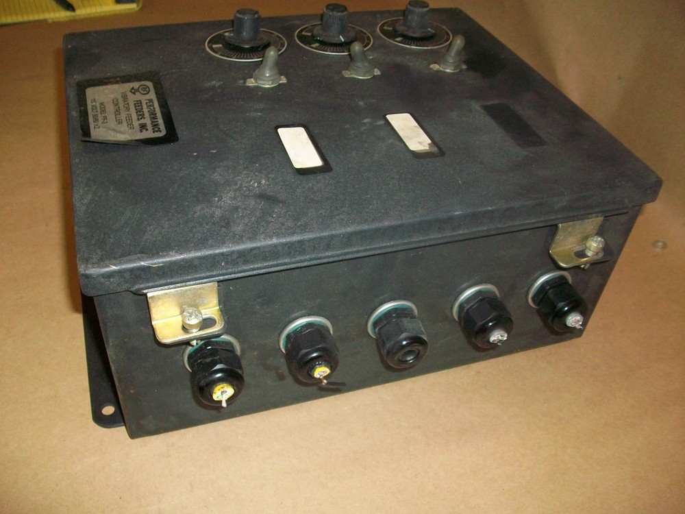 PERFORMANCE FEEDERS PF-3 FEEDER CONTROL PANEL USED FREE SHIPPING