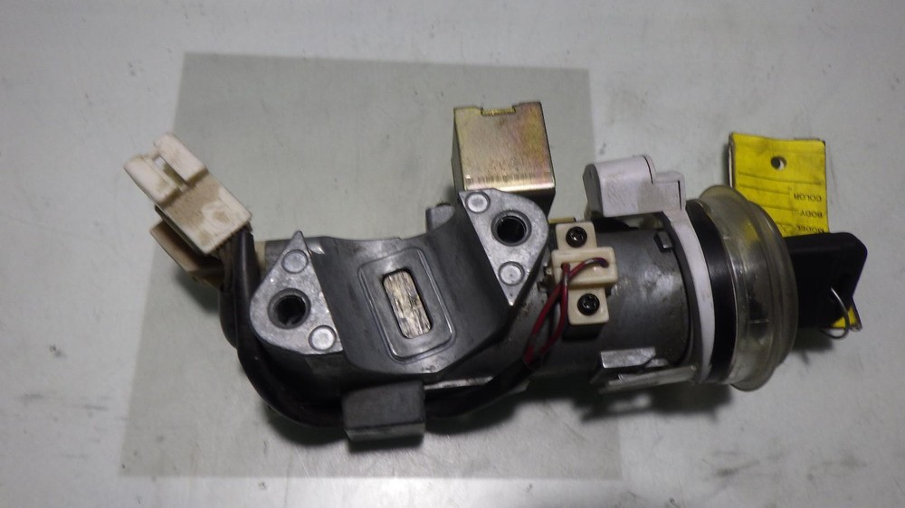 05 SUBARU LEGACY Ignition W/Key