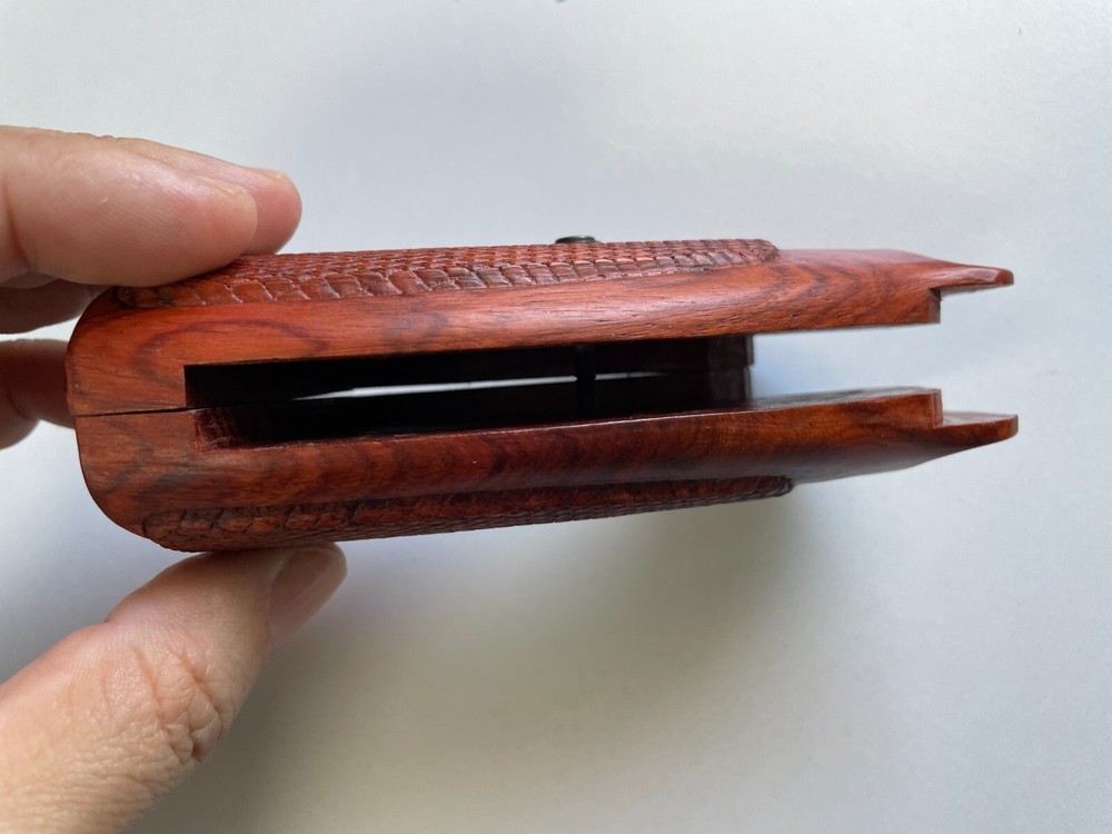 Premium Handmade grips for COLT PYTHON grips (I, E FRAME) Checker on wood