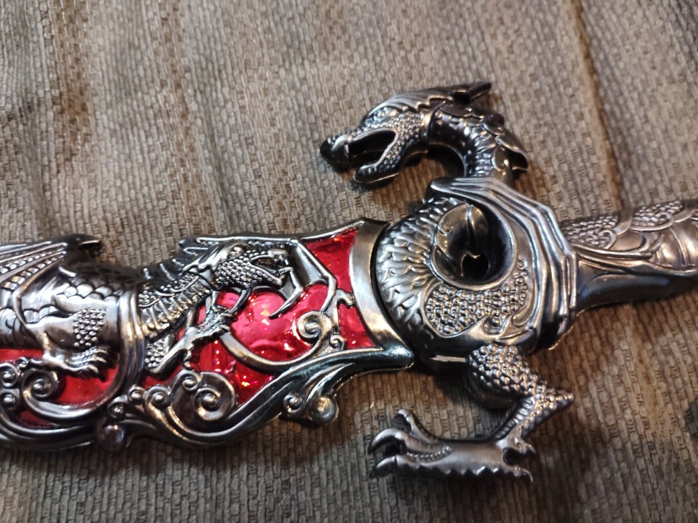 Amazing and Heavy Dragon dagger With Case (Great Condition) 9" Blade