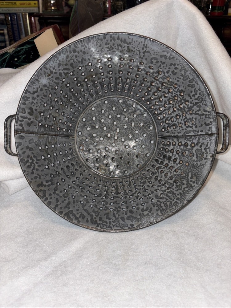 Antique Gray Graniteware Colander 11”