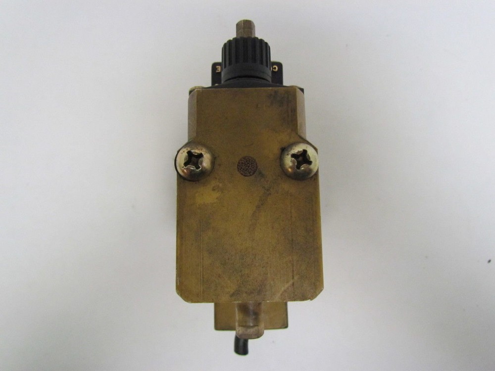 Master Pneumatic Detroit Single Point Lubricator A60061 Used