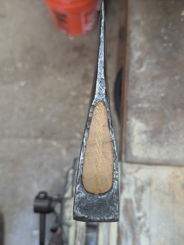 Belknap Bluegrass Phantom Bevel Jersey Pattern Axe 3.5lb Head On Hickory Handle