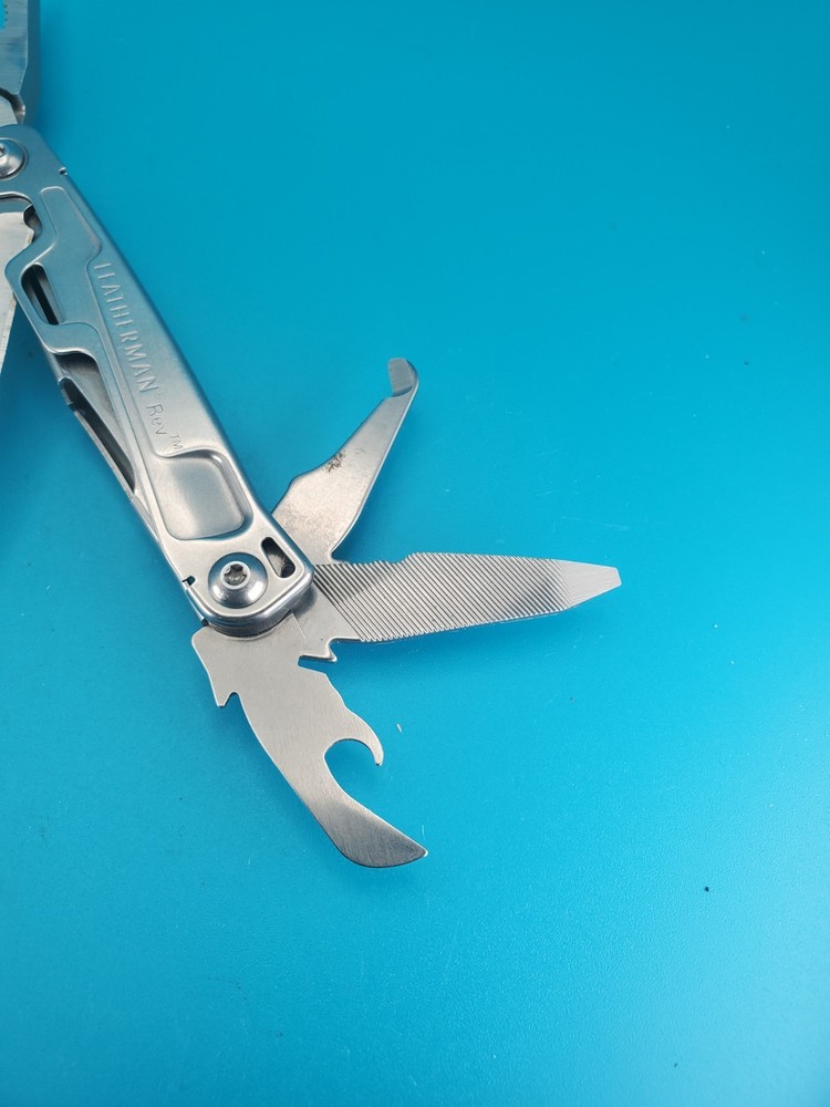 Leatherman Rev 3.8" Multi-Tool, Stainless!