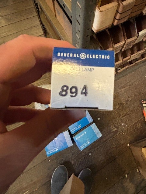 894 GE LAMP
