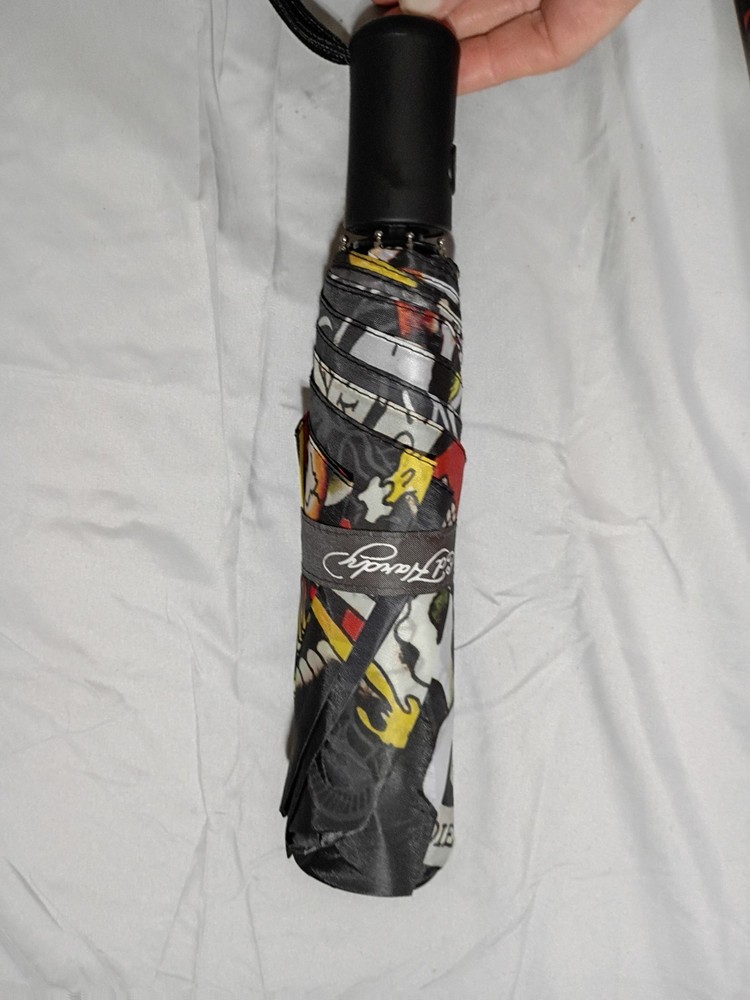 Ed Hardy Compact Umbrella Love Kills Auto Open Close Rubber Handle