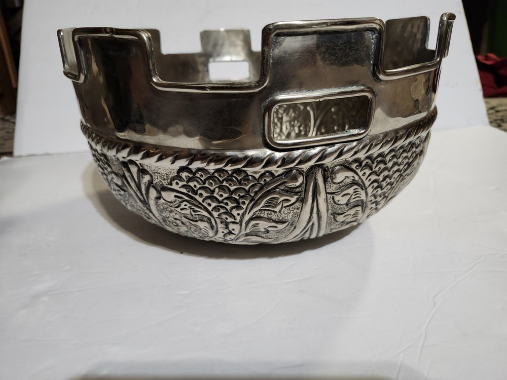Vtg Hammered Silver Bowl 12" Fruit Display Embossed Centerpiece Monteith Style