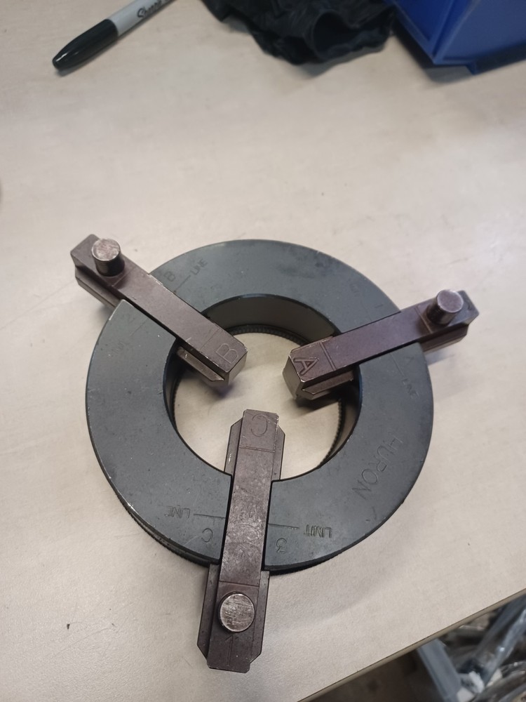 Huron 68FD/3P Forming Fixure 3 Jaw