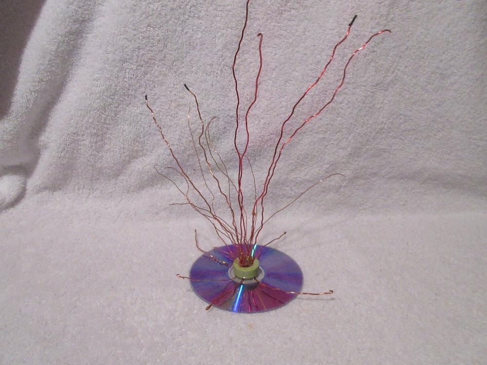 Handmade cooper tree - Made with computer cooper wire and CD for stand