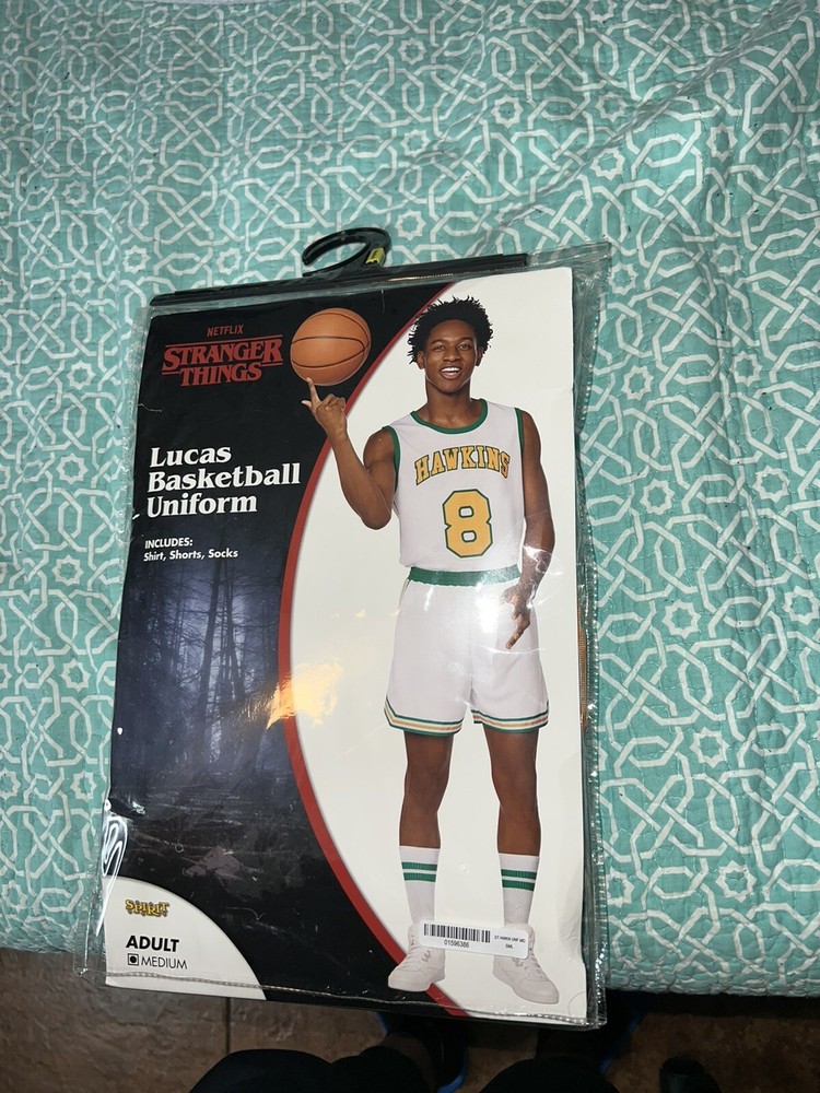 stranger thing lucas uniform