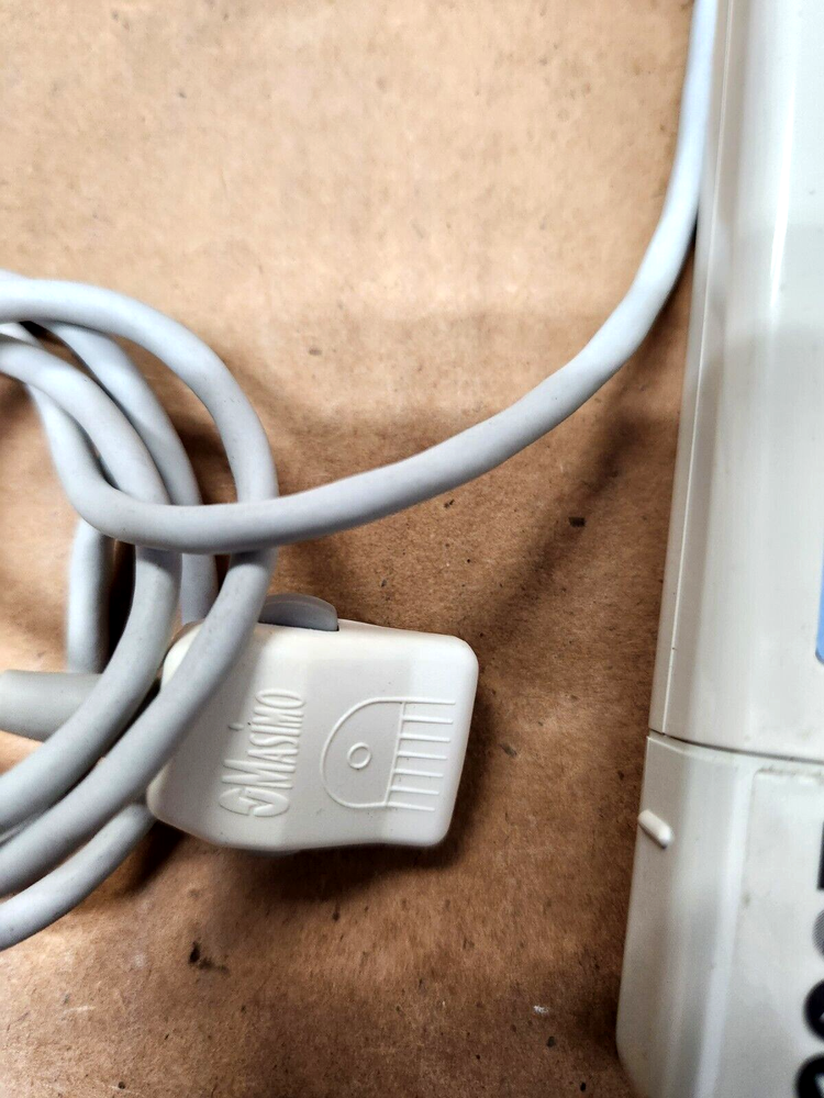 Siemens MicrO2 Portable Pulse Oximeter ()