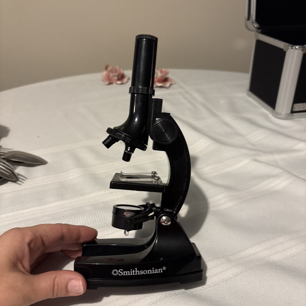 Smithsonian Microscope 150x  450x   900x