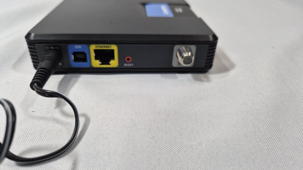 Linksys Cisco - CM100 Internet Cable Modem USB Ethernet 100 Mbps - Tested