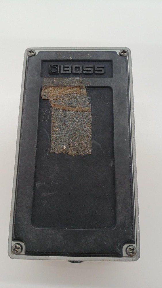 BOSS DD-3 Digital Delay Guitar Effects Pedal – Classic Compact Delay Effector-JP