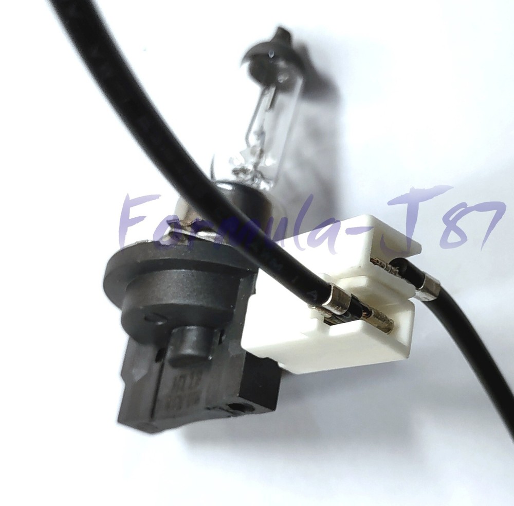 Wire Pigtail Female Ceramic H11B Two Harness Head Light Bulb Socket Connector OE