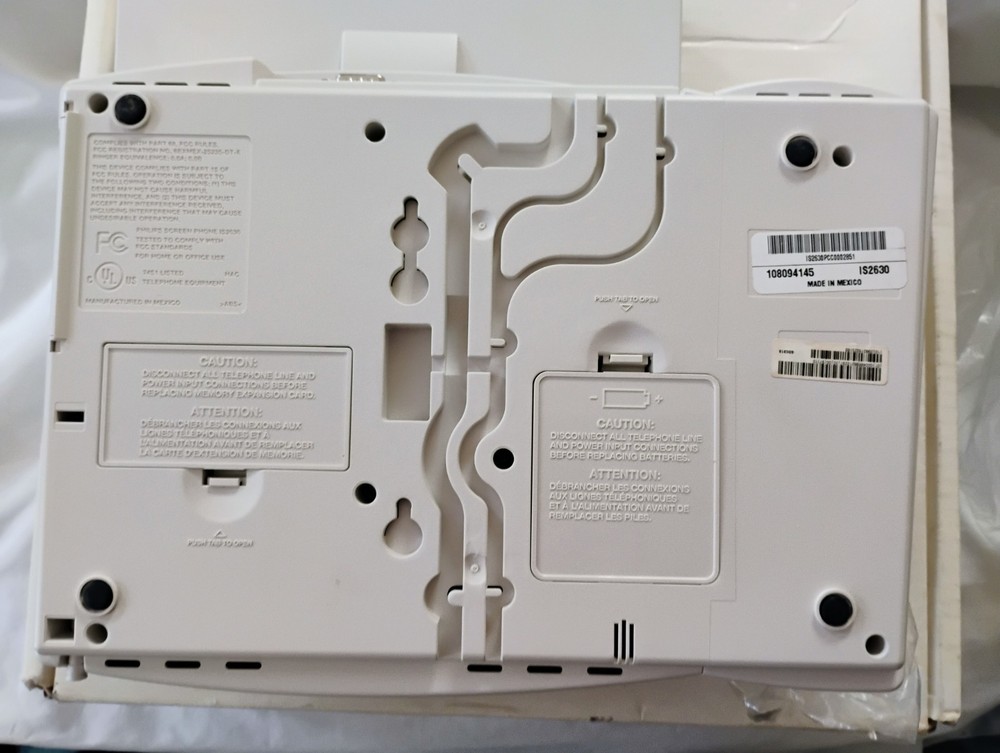 Phillips IS2630 Touch Screen Phone