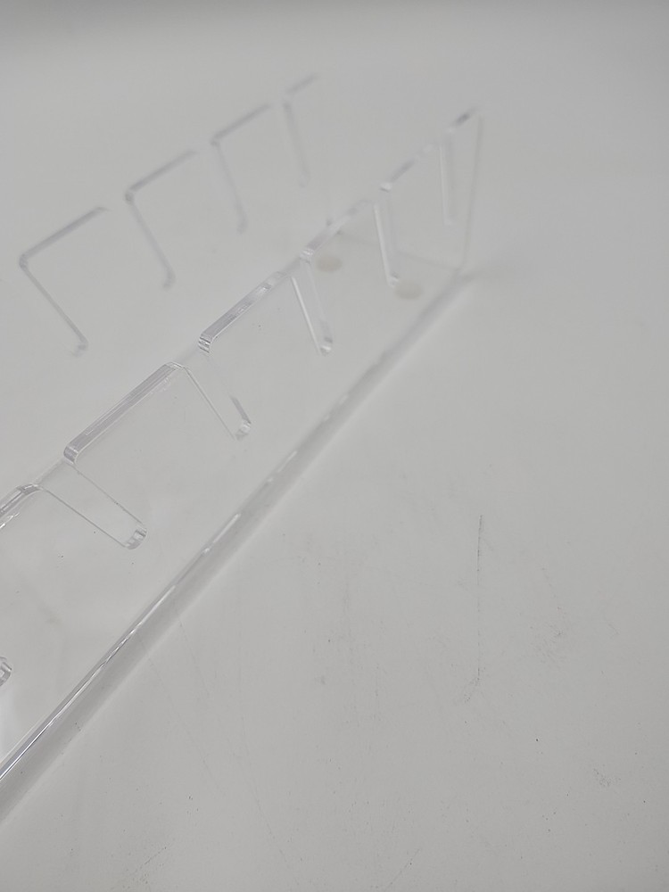 Clear 11.5 In By 3in Hat Holder