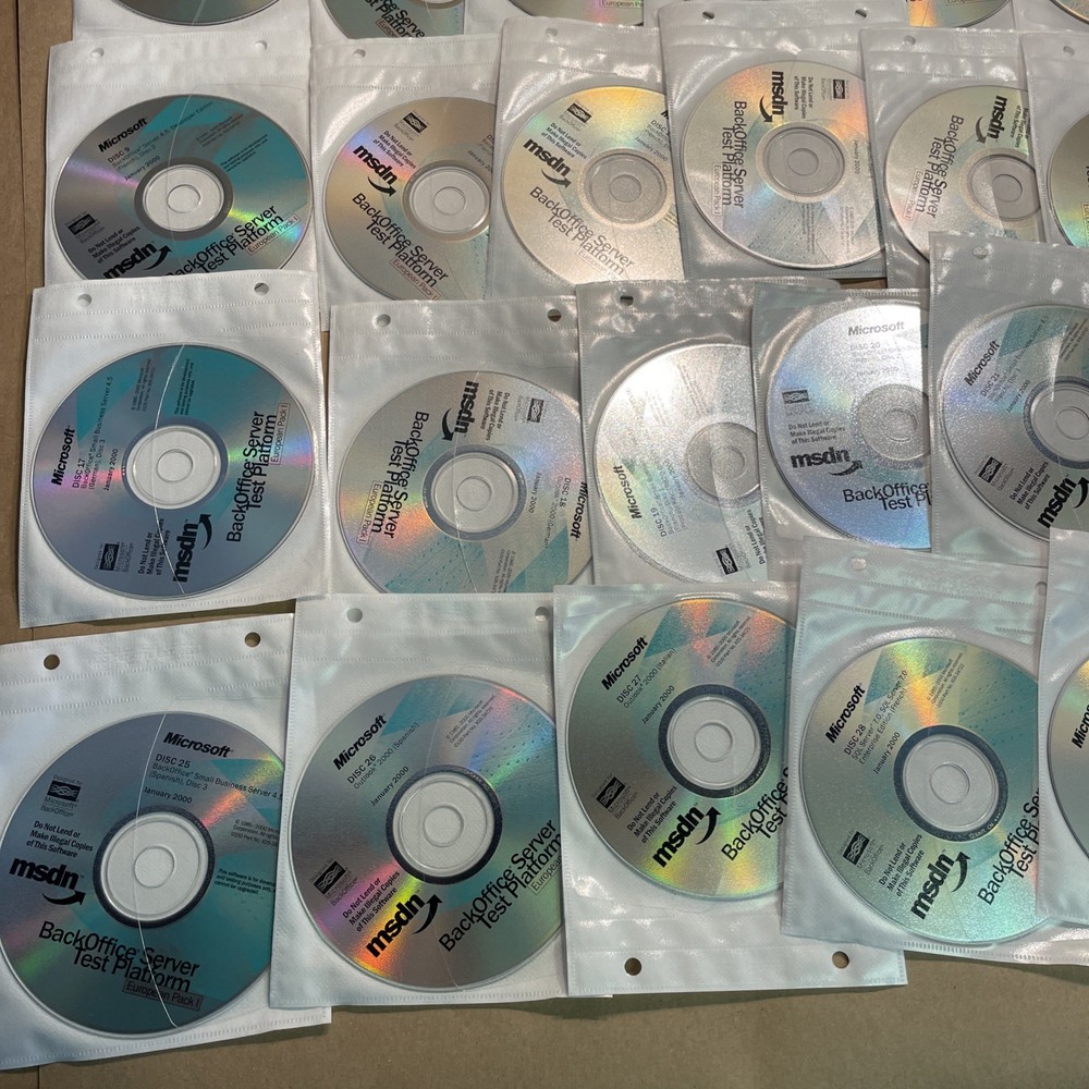 Microsoft MSDN Back Office Server Test Platform Discs 1-35 Jan. 2000 Euro Pack I