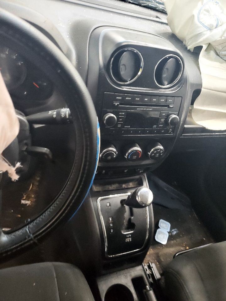 Speedometer Cluster ID 68080403AA Fits 11-12 COMPASS 1770109