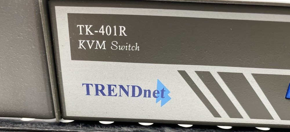 TRENDnet 4-Port PS2 Rack Mount KVM Switch Model: TK-401R