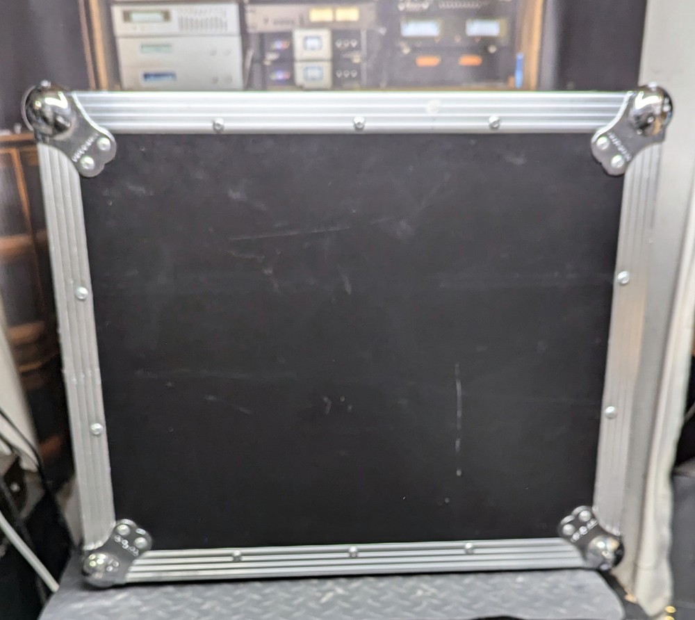 Odyssey innovative design turntable case