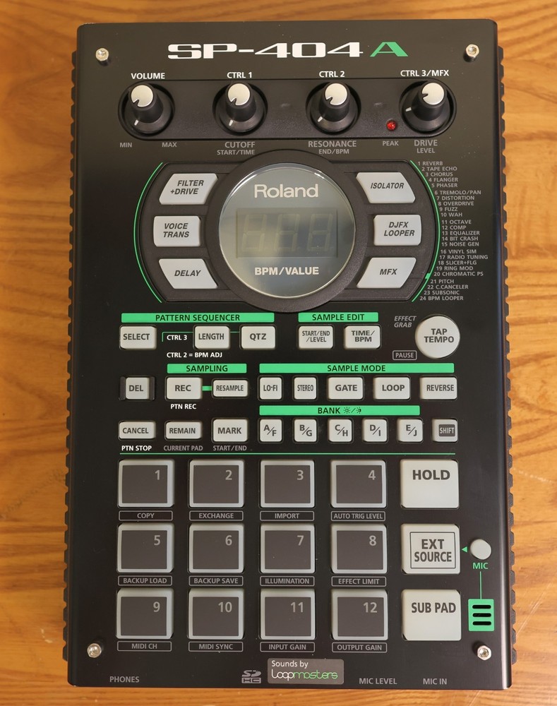 Roland SP-404A Linear Wave Sampler Mint condition
