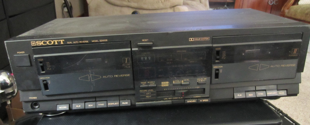 Scott Dual Auto Reverse Cassette Player / Recorder - Model DD900B