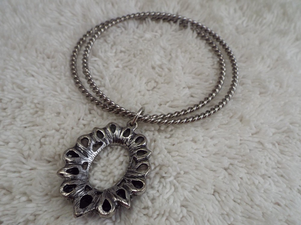 2 pc Twisted Silvertone Black Gray Charm Bangle Bracelet (D33)