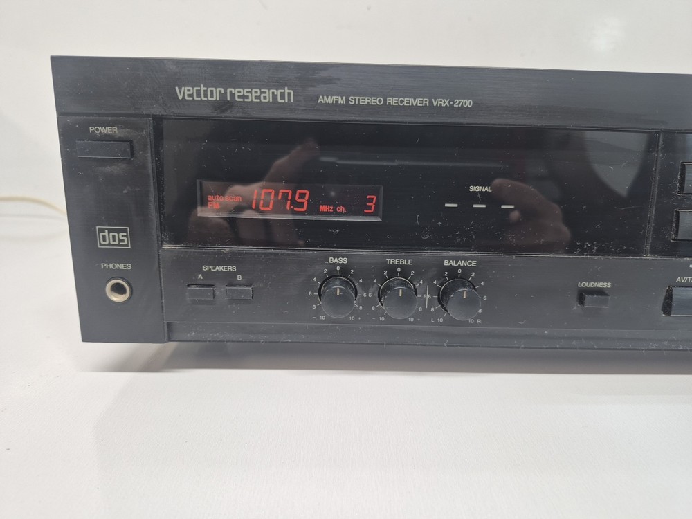 VECTOR RESEARCH VRX-2700 AM/FM STEREO RECEIVER - Tested